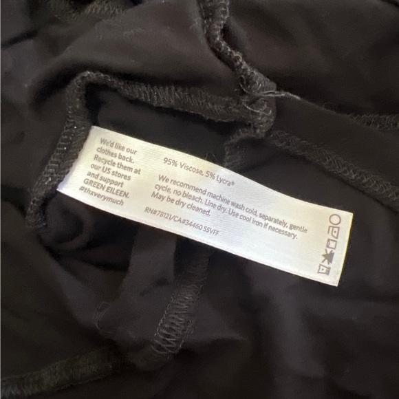 Eileen‎ Fisher Black Knit Asymmetrical Hem Tunic Top Size Medium - Picture 3 of 3